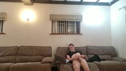 johnathan_stuart33 online show from May 10, 2026, 12:49 am