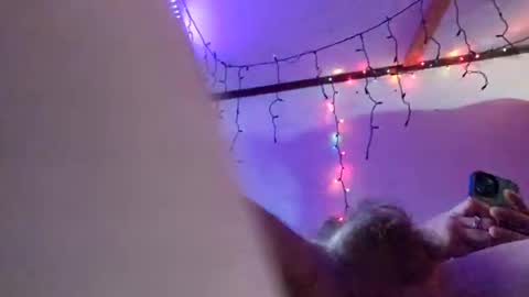 johnboii813 online show from December 20, 2024, 3:21 pm