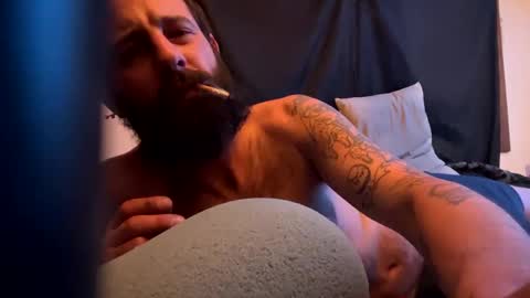 johnboii813 online show from January 31, 2025, 12:18 pm