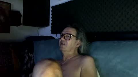 Snapshot of johndoes807113 chatting on June 14, 2026, 6:26 am johndoe online show from June 14, 2026, 6:26 am