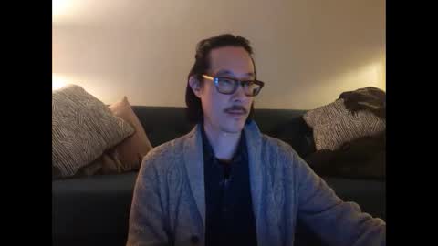 Johnee online show from October 24, 2025, 8:22 am