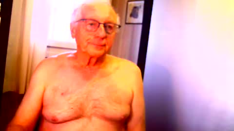 johnjohn6226 online show from January 18, 2025, 3:05 pm