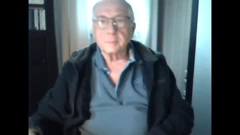 johnjohn6226 online show from January 12, 2026, 3:06 pm