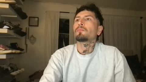 Snapshot of johnnydeep66 chatting on December 23, 2024, 6:22 am JohnnyDeep66 online show from December 23, 2024, 6:22 am