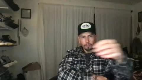 Snapshot of johnnydeep66 chatting on December 23, 2024, 9:27 am JohnnyDeep66 online show from December 23, 2024, 9:27 am