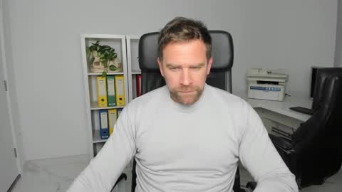 Snapshot of johnnydough82 chatting on December 2, 2024, 5:26 am johnnydough82 online show from December 2, 2024, 5:26 am