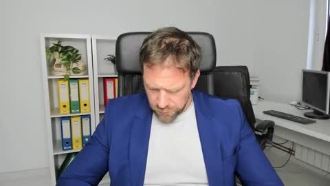 Snapshot of johnnydough82 chatting on December 14, 2024, 8:02 am johnnydough82 online show from December 14, 2024, 8:02 am