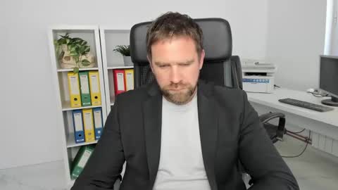 Snapshot of johnnydough82 chatting on December 19, 2024, 7:29 am johnnydough82 online show from December 19, 2024, 7:29 am