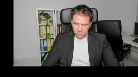 Snapshot of johnnydough82 chatting on December 22, 2024, 4:06 am johnnydough82 online show from December 22, 2024, 4:06 am