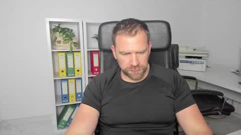 Snapshot of johnnydough82 chatting on January 11, 2025, 5:31 am johnnydough82 online show from January 11, 2025, 5:31 am