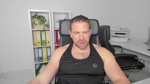 Snapshot of johnnydough82 chatting on January 18, 2025, 4:48 am johnnydough82 online show from January 18, 2025, 4:48 am