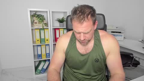 Snapshot of johnnydough82 chatting on January 18, 2025, 7:49 am johnnydough82 online show from January 18, 2025, 7:49 am