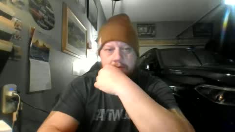 Snapshot of johnnydub3685 chatting on January 11, 2025, 1:01 pm johnnydub3685 online show from January 11, 2025, 1:01 pm