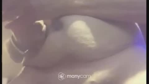 johnnyshung1 online show from December 2, 2024, 8:09 am