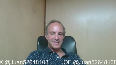 Snapshot of johnq_23 chatting on January 9, 2026, 4:43 pm John online show from January 9, 2026, 4:43 pm