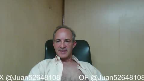 Snapshot of johnq_23 chatting on March 10, 2026, 4:12 pm John online show from March 10, 2026, 4:12 pm