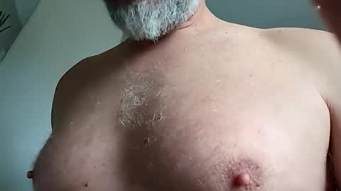 johnsmith401 online show from October 26, 2025, 12:22 pm