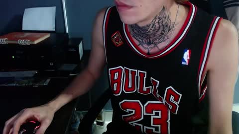 johnsonisaac94  online show from December 7, 2024, 9:28 am