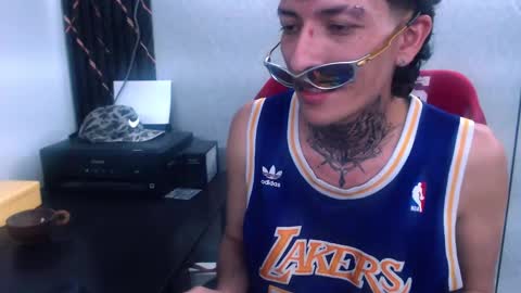 johnsonisaac94  online show from February 5, 2025, 6:46 am