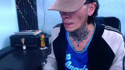 johnsonisaac94  online show from February 12, 2025, 5:26 am