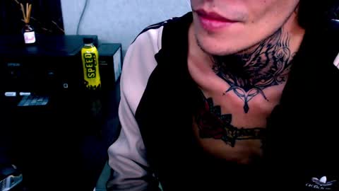 johnsonisaac94  online show from February 22, 2025, 7:34 am