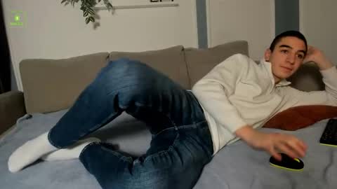 Snapshot of johny_travolta chatting on November 27, 2025, 12:51 pm johny_travolta online show from November 27, 2025, 12:51 pm