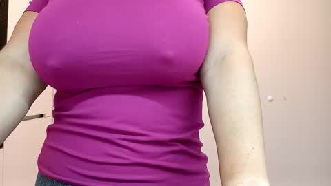 jolenejo online show from October 14, 2025, 8:20 pm