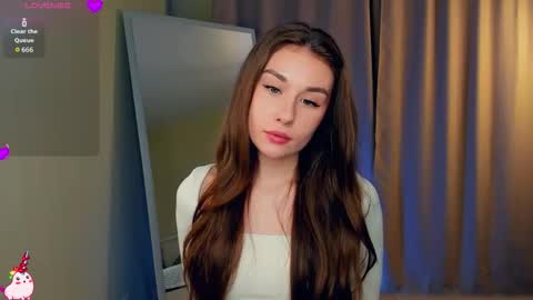 Emma online show from November 29, 2025, 5:10 am