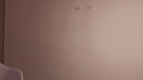 jolie_lov online show from November 26, 2025, 1:23 pm