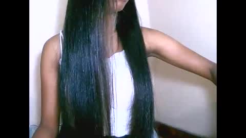 joliekah27 online show from November 10, 2025, 10:03 am