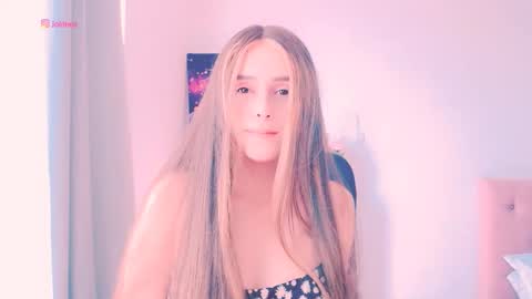 Snapshot of joliinee chatting on October 23, 2025, 6:17 pm ArianaJoliiee online show from October 23, 2025, 6:17 pm