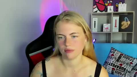 Snapshot of jolly_doll_ chatting on July 4, 2026, 3:02 am Jolly online show from July 4, 2026, 3:02 am