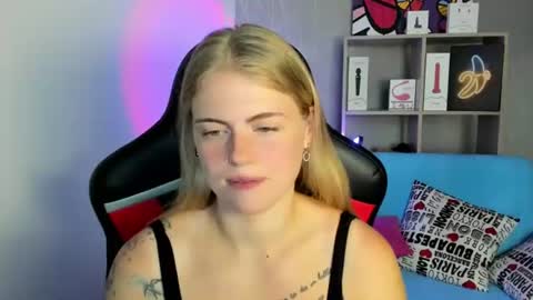 Snapshot of jolly_doll_ chatting on July 16, 2026, 2:39 am Jolly online show from July 16, 2026, 2:39 am