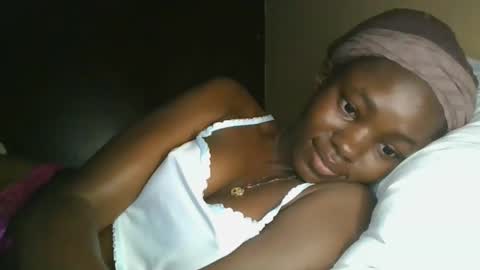 jollynabeb online show from November 24, 2025, 5:34 pm