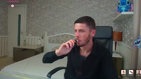 Snapshot of jonahshaw chatting on July 9, 2026, 3:54 am JonahShaw online show from July 9, 2026, 3:54 am