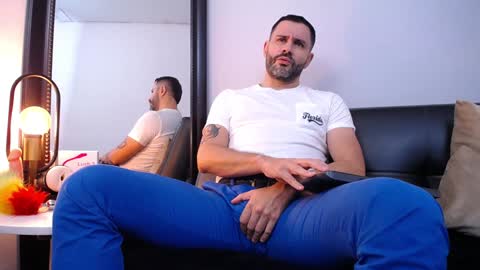 Snapshot of jonas_beard1 chatting on February 6, 2025, 10:10 pm JONAS BEARD online show from February 6, 2025, 10:10 pm