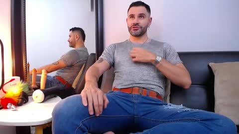 Snapshot of jonas_beard1 chatting on March 10, 2025, 9:51 pm JONAS BEARD online show from March 10, 2025, 9:51 pm