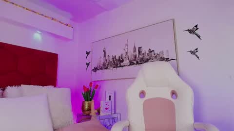 Jonas  online show from November 15, 2025, 1:51 pm