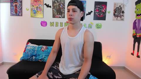 Snapshot of jonathanjoestar_ chatting on November 4, 2025, 2:05 pm Instagram jonathanfit14 online show from November 4, 2025, 2:05 pm