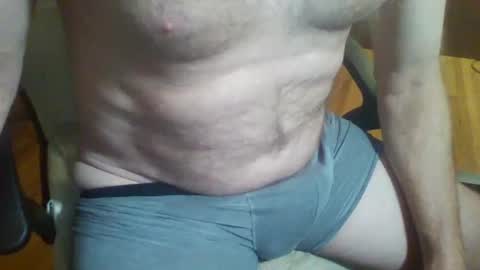 jonderr135 online show from February 1, 2026, 4:44 am