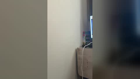 Snapshot of jonlis01 chatting on February 27, 2026, 7:03 pm jonlis01 online show from February 27, 2026, 7:03 pm