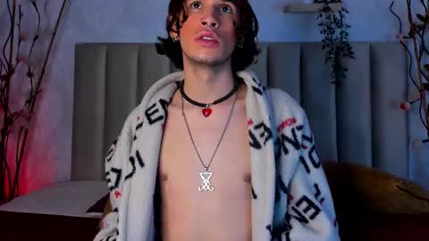 Snapshot of jonny_gilbert chatting on November 18, 2025, 12:42 pm jonny_gilbert online show from November 18, 2025, 12:42 pm