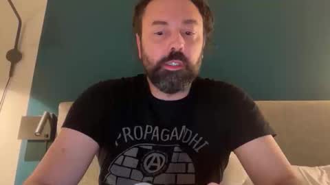 Snapshot of jonnyb9876 chatting on February 1, 2026, 3:38 am jonnyb9876 online show from February 1, 2026, 3:38 am