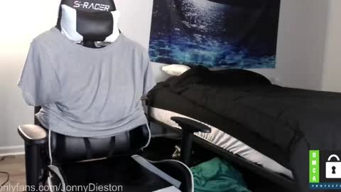 Snapshot of jonnydieston777 chatting on April 18, 2026, 3:05 pm JonnyDieston online show from April 18, 2026, 3:05 pm