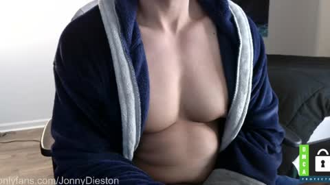 Snapshot of jonnydieston777 chatting on May 1, 2026, 12:37 am JonnyDieston online show from May 1, 2026, 12:37 am