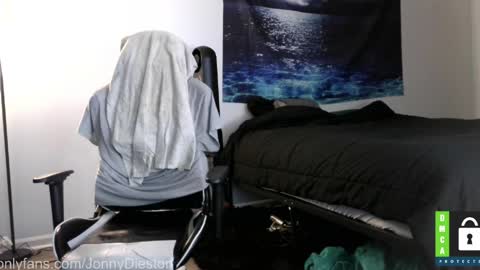 Snapshot of jonnydieston777 chatting on May 2, 2026, 3:28 pm JonnyDieston online show from May 2, 2026, 3:28 pm