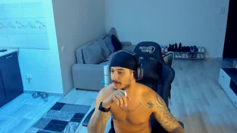 Snapshot of jonnyporn1 chatting on November 1, 2025, 7:38 pm jonnyporn1 online show from November 1, 2025, 7:38 pm