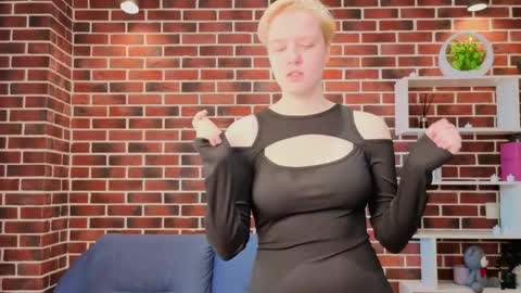 Ellie online show from May 21, 2026, 8:21 am