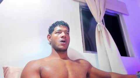 JordanParis online show from October 28, 2025, 8:29 am