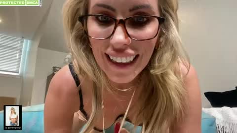 Snapshot of jordyngrangexo chatting on January 29, 2025, 9:28 pm Jordyn Grange online show from January 29, 2025, 9:28 pm